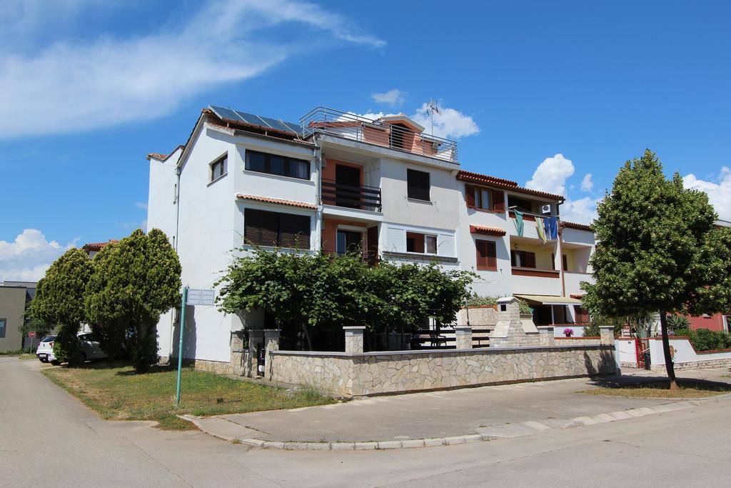 רוביני Apartments Natali מראה חיצוני תמונה